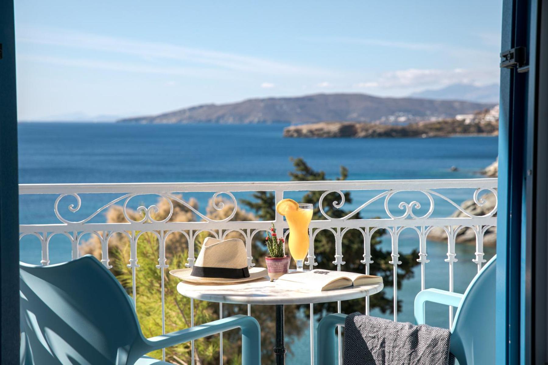 Aneroussa 3* Batsíon