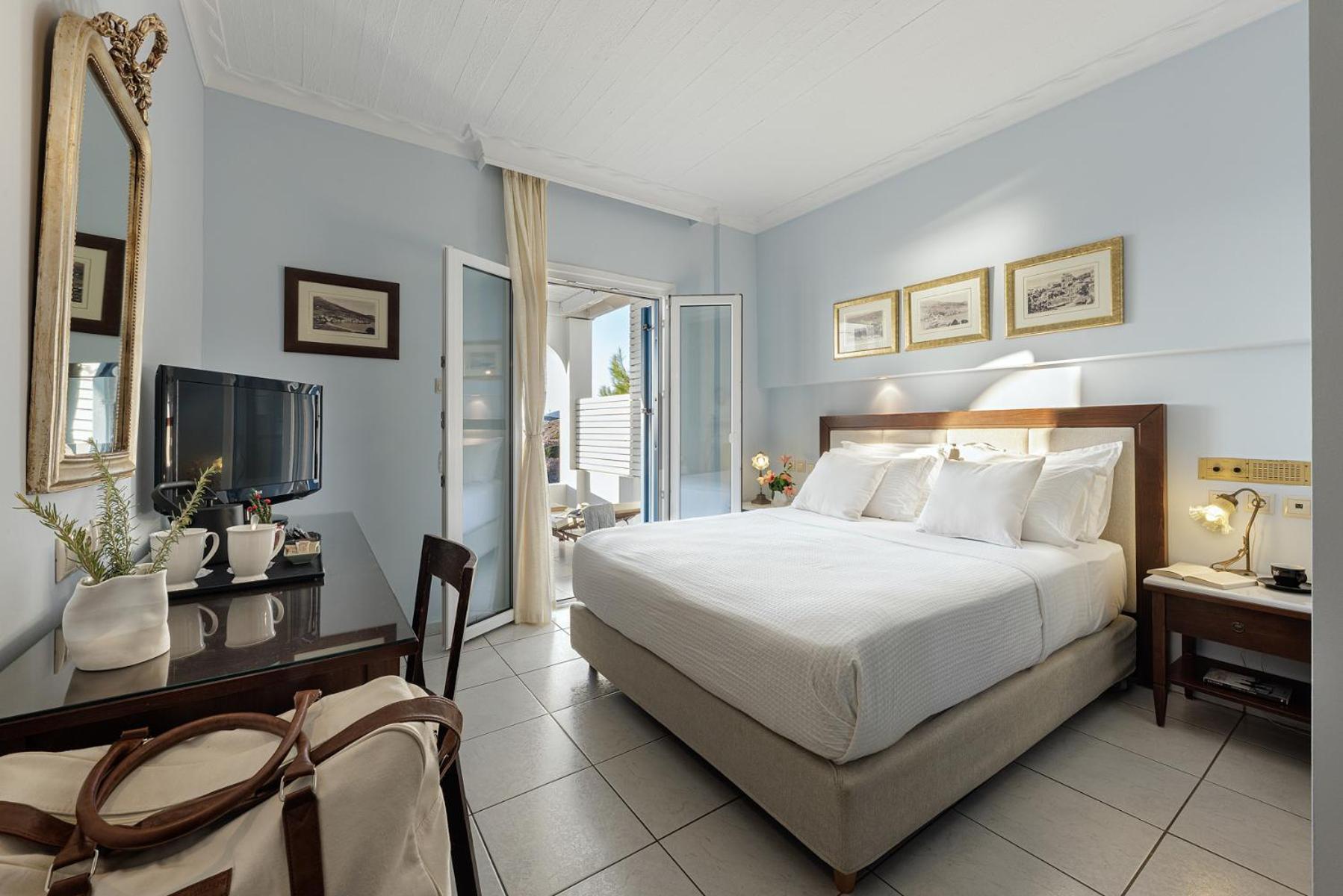Aneroussa Hotel Batsíon