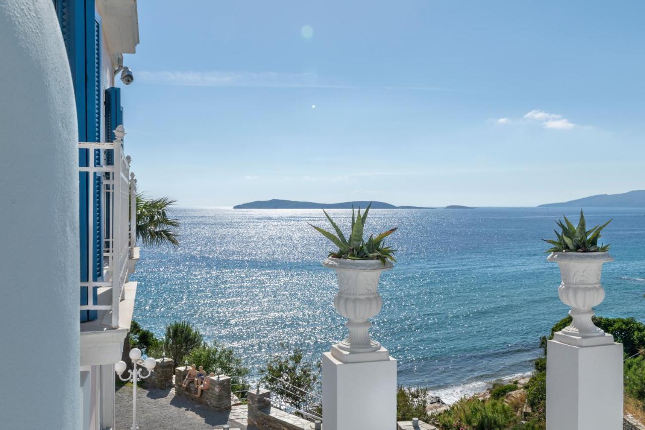 Aneroussa Hotel 3*